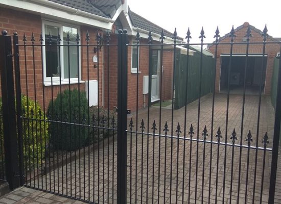 Heavy Duty Double Gates with Posts and Side Panel