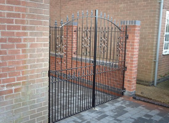 6 Foot Bow Top Gates